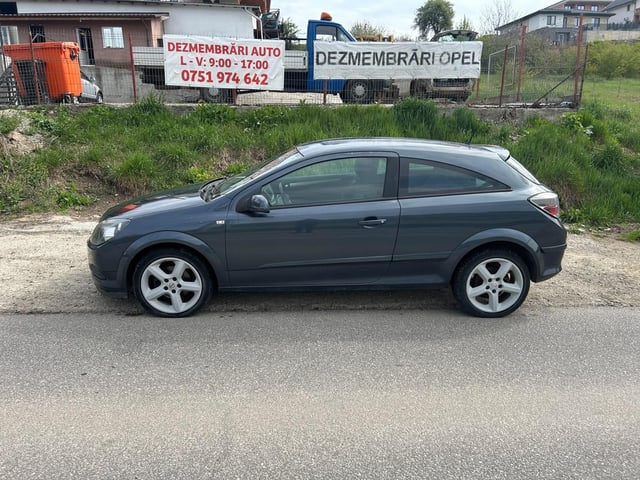 Parcul de dezmembrări auto din Baciu, cu mașini Opel și VAG